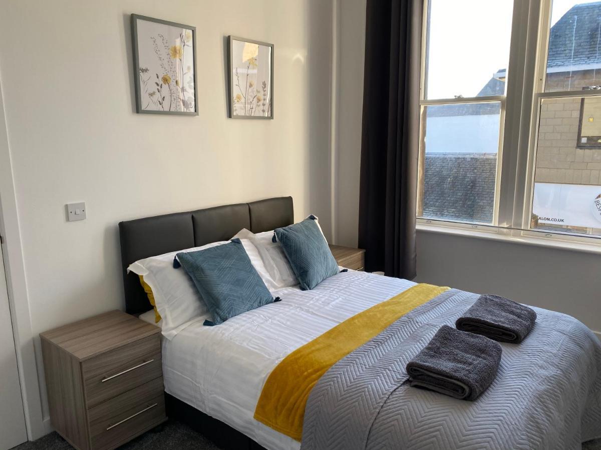 Carvetii - Edward House B - 2 Dbl Bed 1st Floor Flat * Dunfermline